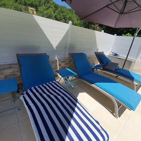 Les Lavandines Hotel Монтаняк Екстериор снимка
