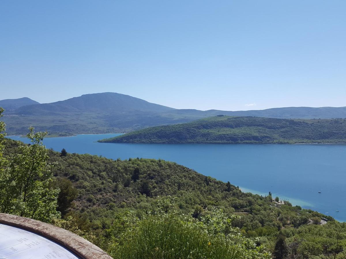 Les Lavandines Hotel Монтаняк Екстериор снимка