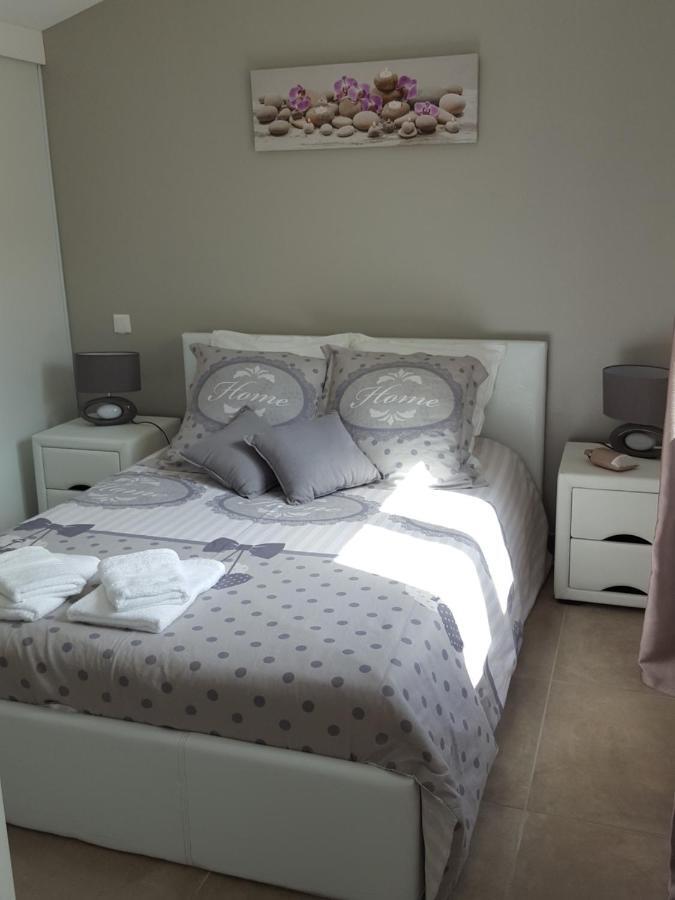 Les Lavandines Hotel Монтаняк Екстериор снимка